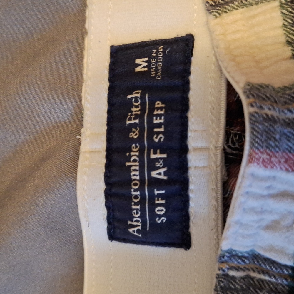 Abercrombie & Fitch Red and White Plaid Joggers - Picture 3 of 3